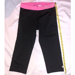 Black workout capris leggings